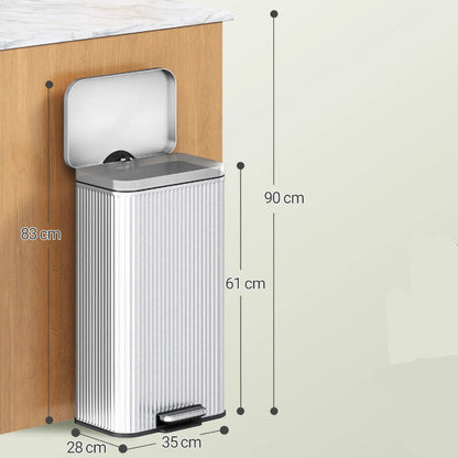 La dimension de la Poubelle 30L argentee en inox