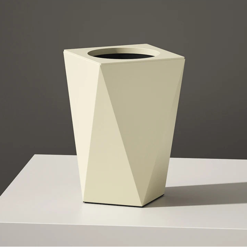 Poubelle artistique en metal 10L blanche