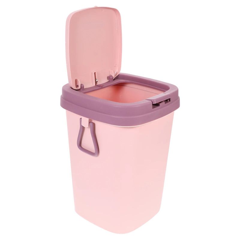 Poubelle à couvercle en plastique couvercle ouvert