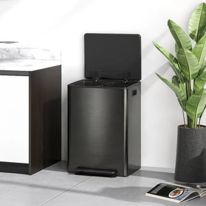 Poubelle de cuisine double 2x30L noire dans la cuisine