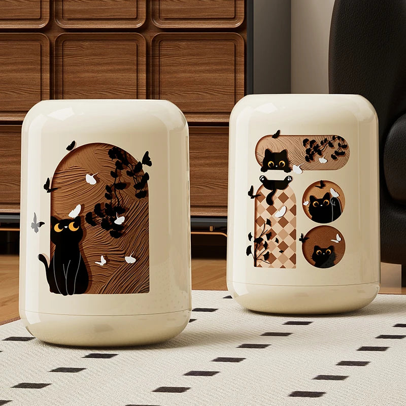 Poubelle design chaton mignon dans un salon