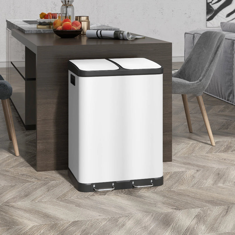 Poubelle à double compartiment 2x30L blanche dans la cuisine