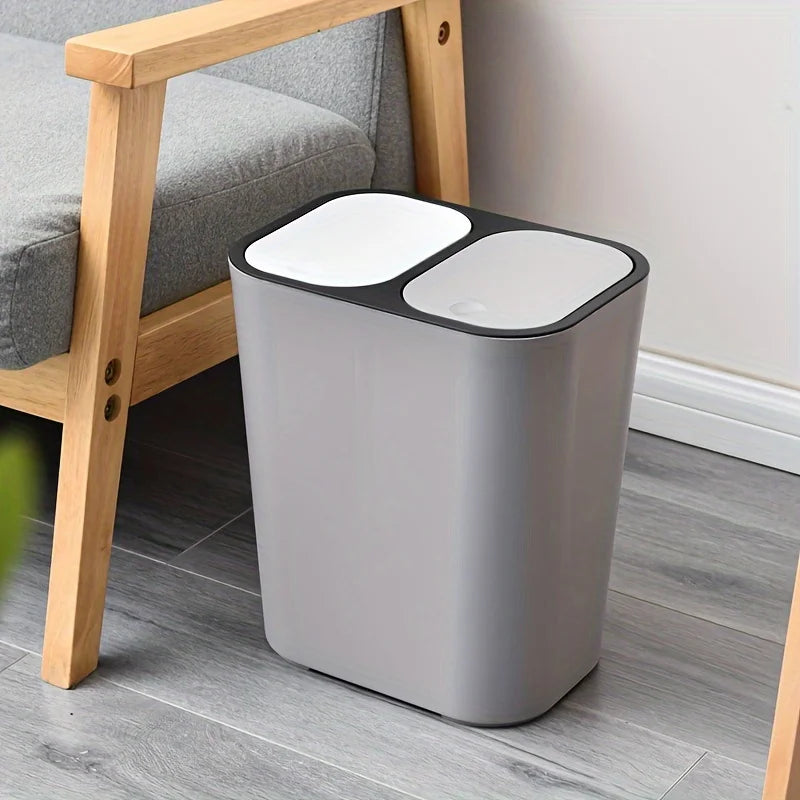 Poubelle double compartiment design simpliste grise