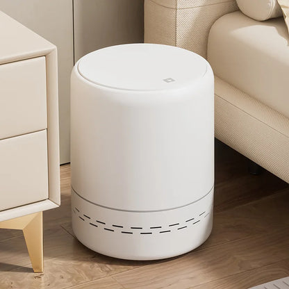 Poubelle en plastique 12L dans une chambre