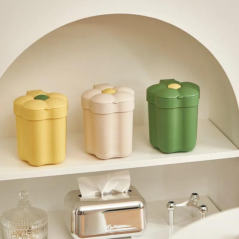 Poubelle en plastique design fleurie