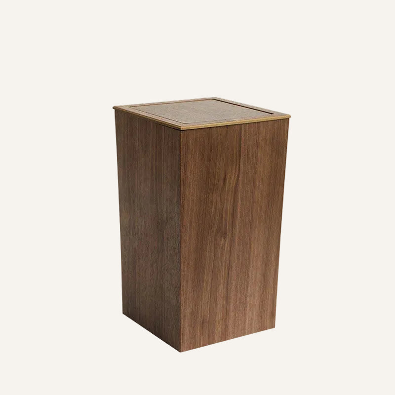 Poubelle japonaise en bois foncée avec couvercle