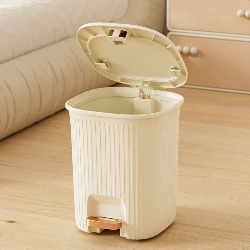 Poubelle nordique beige couvercle ouvert
