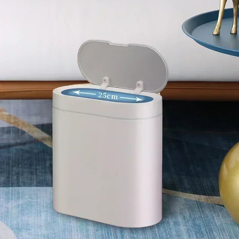 La largeur du couvercle de la Poubelle salle de bain automatique 8L
