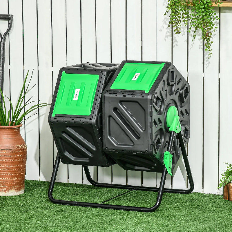 La poubelle extérieure à compost rotative dans un jardin